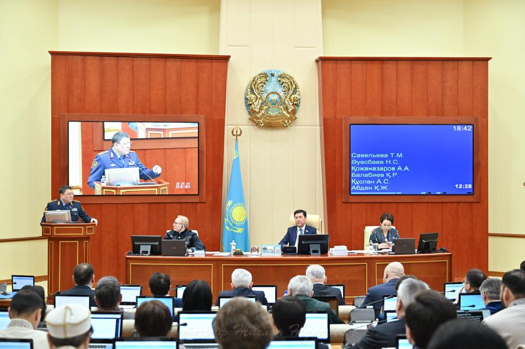 Құрылтайда көтерілген мәселелер парламенттік тыңдауда талқыланады