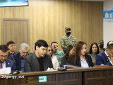 Нүкенованың анасы сот залынан шығып кетті: Прокурор марқұмның дене жарақаттарын атады