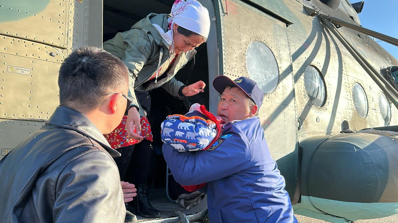 Мамыр ауылының тұрғындары қауіпсіз жерге көшірілді