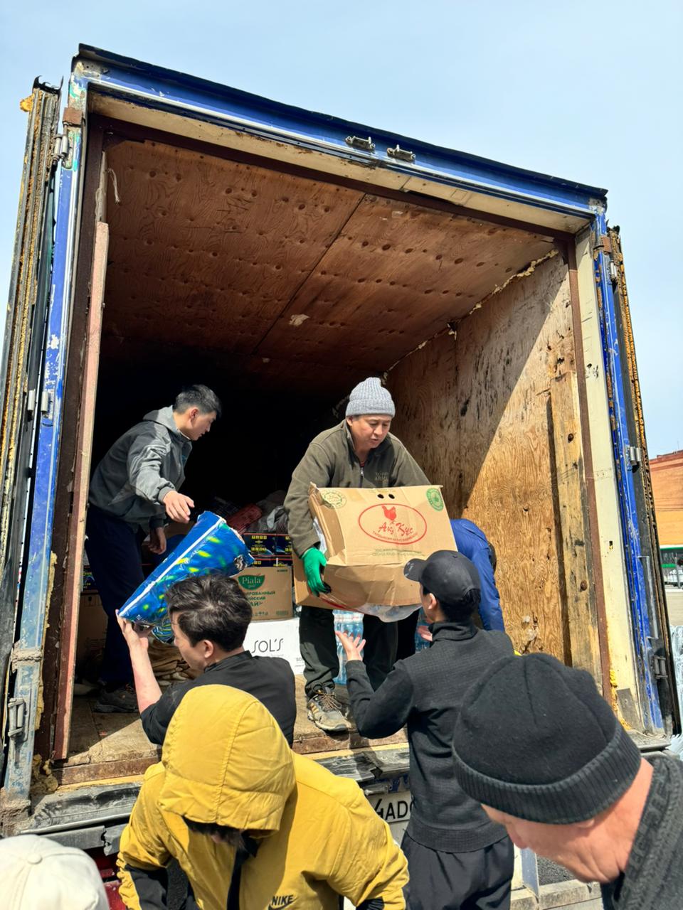 Ағайынның қадірі қиындықта білінеді