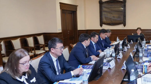 Мемлекеттік тіл саясатын іске асыру жөніндегі комиссияның отырысы өтті