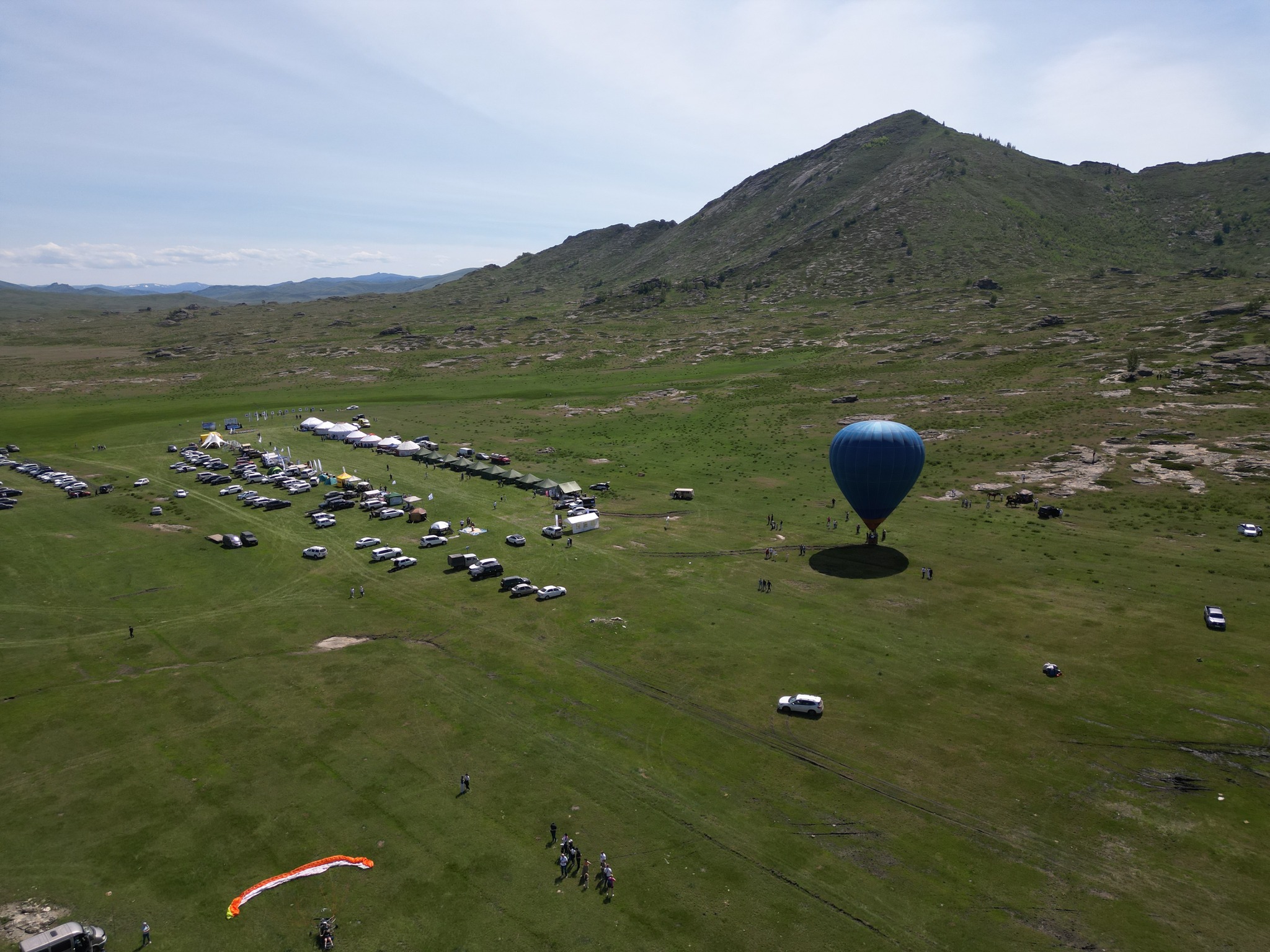 Саяхатшылар Қызылтасқа асығады