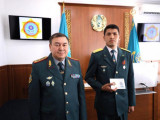 Жас жігітті судан аман алып шыққан полицей марапатталды