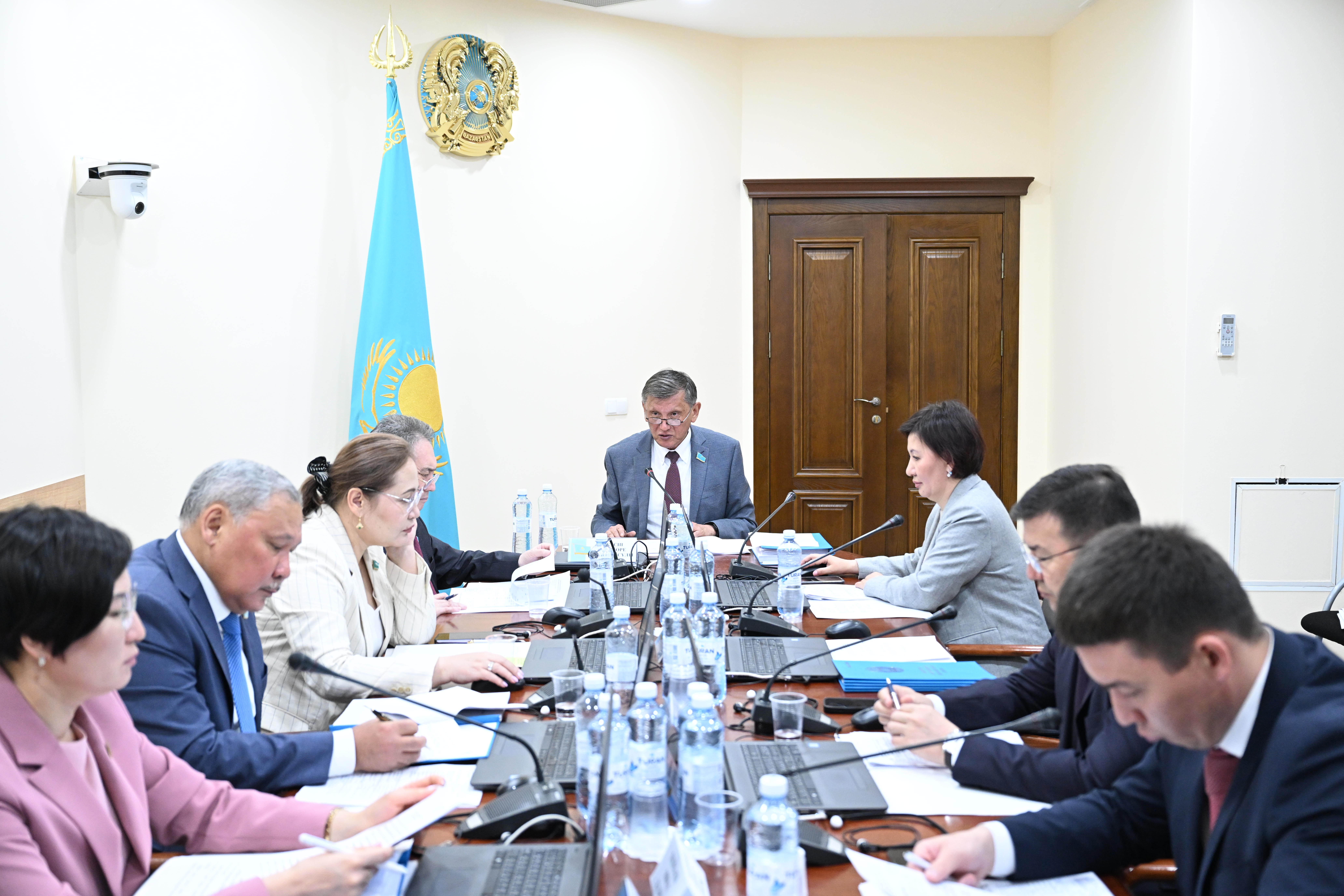 Сенатта лудоманияға қарсы заң қаралды