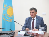 Мемлекеттік қызметшілерге еңбекақы төлеуде үлкен алшақтық байқалады - сенатор