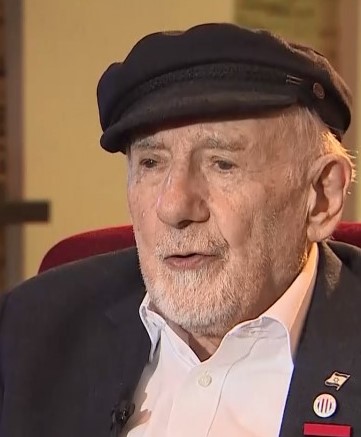 Ғалам ғажаптары: Қарт қаламгер