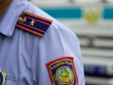Полицейлер төртінші қабаттан секірмек болған тұрғынды құтқарып қалды