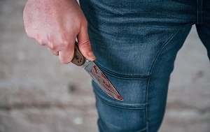 Есік қаласында ер адамды қатыгездікпен өлтіріп кетті