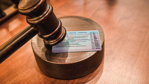 Биыл 12 мыңнан астам азамат жүргізуші куәлігінен айырылды