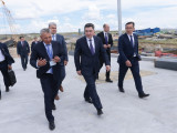 Олжас Бектенов Қазақстандағы ең ұзын көпірдің құрылысымен танысты