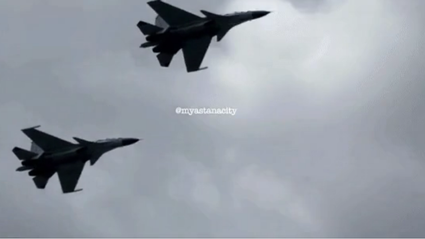 Астана аспанында әскери ұшақтар ұшты