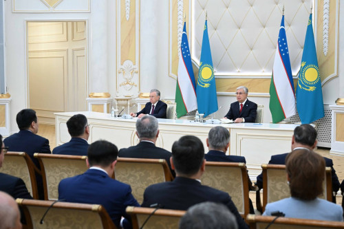 Қазақстан мен Өзбекстан президенттері БАҚ өкілдері үшін брифинг өткізді