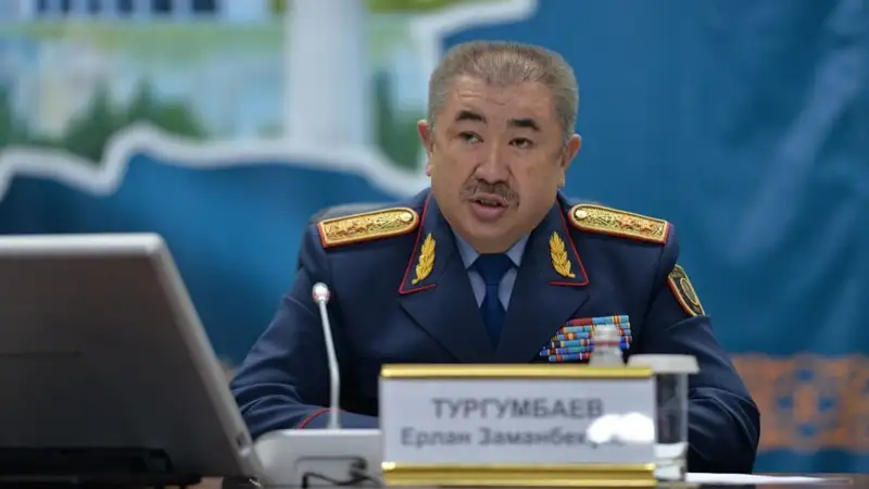 Бұрынғы ішкі істер министрі 5 жылға шартты түрде бас бостандығынан айырылды