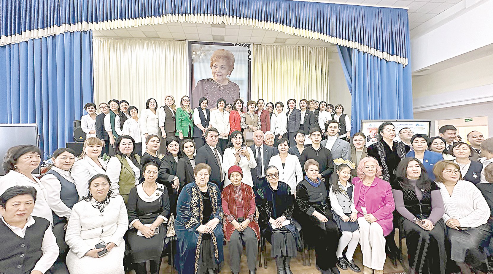 Өмірді өлең деп таныған ақын