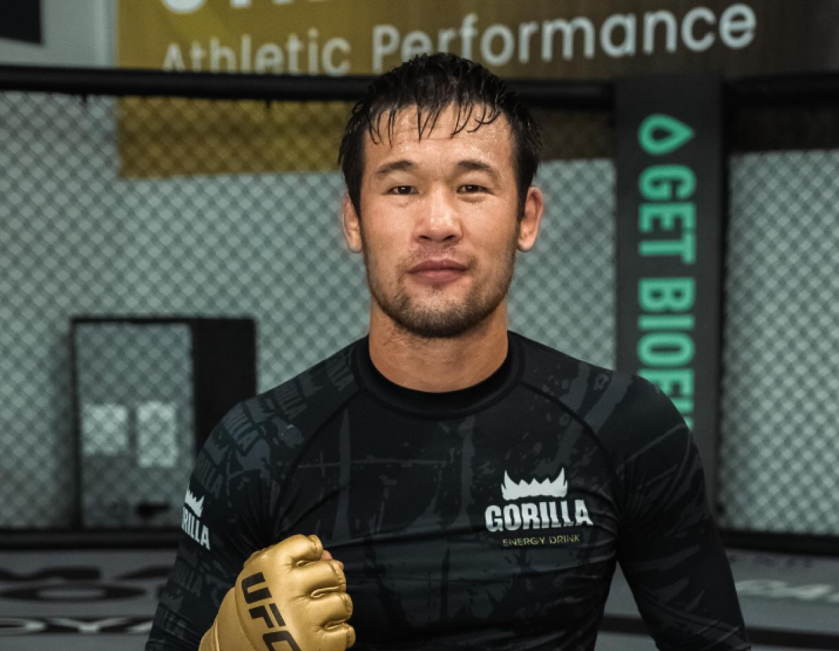 UFC Шавкат Рахмоновты титулдық жекпе-жектен шеттетті