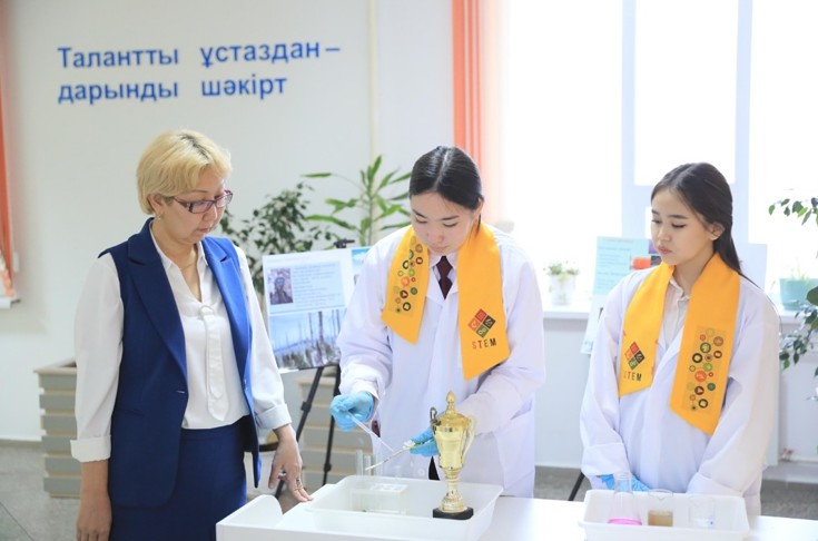 Қалдықты кәдеге жаратады