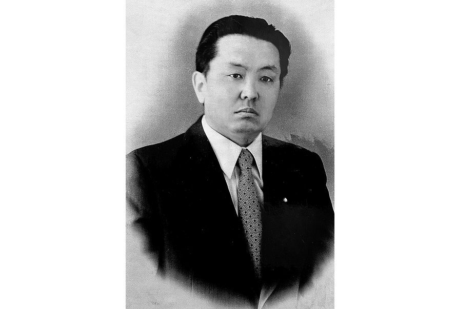 А.Есали