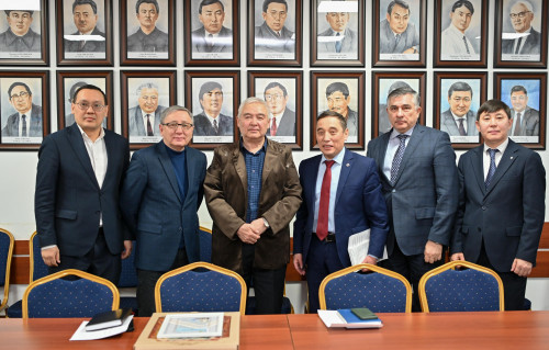 Қазақ баспасөзінің ардагерлеріне құрмет көрсетілді