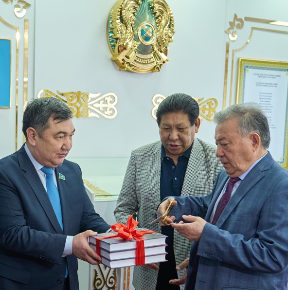 «Ай астындағы әңгіме» әсерлері