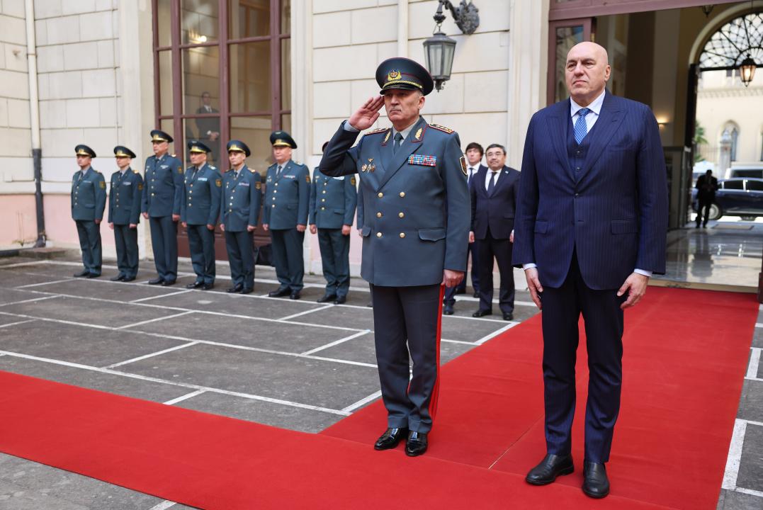 Қазақстан Қорғаныс министрі Римде итальялық әріптесімен кездесті