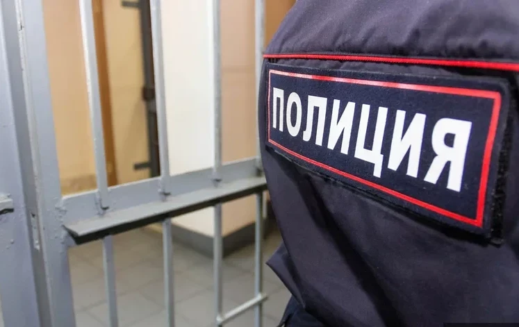 Теміртауда зейнеткерге шабуыл жасаған жасөспірімдерді өзге жігіттер жазалаған