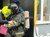 БҚО-да 15 бала өрт шыққан үйден құтқарылды