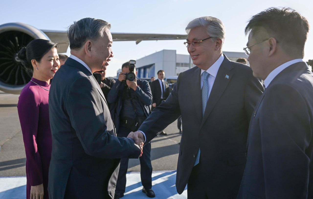 Президент Қасым-Жомарт Тоқаев Вьетнам басшысын қарсы алды