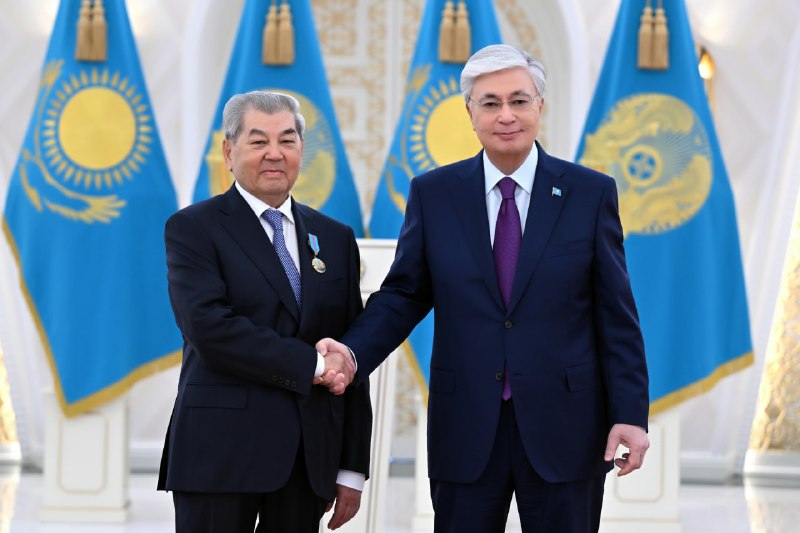 Президент Қуаныш Сұлтановқа «Отан» орденін табыстады