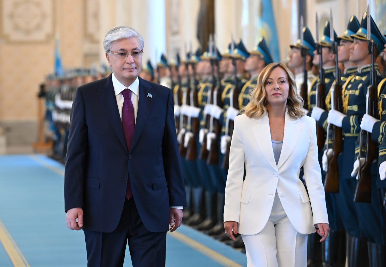 Ақордада Джорджа Мелониді салтанатты қарсы алу рәсімі өтті