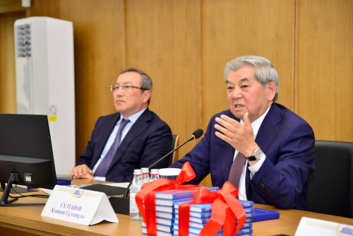 Абай университетінде тағылымды кездесу өтті