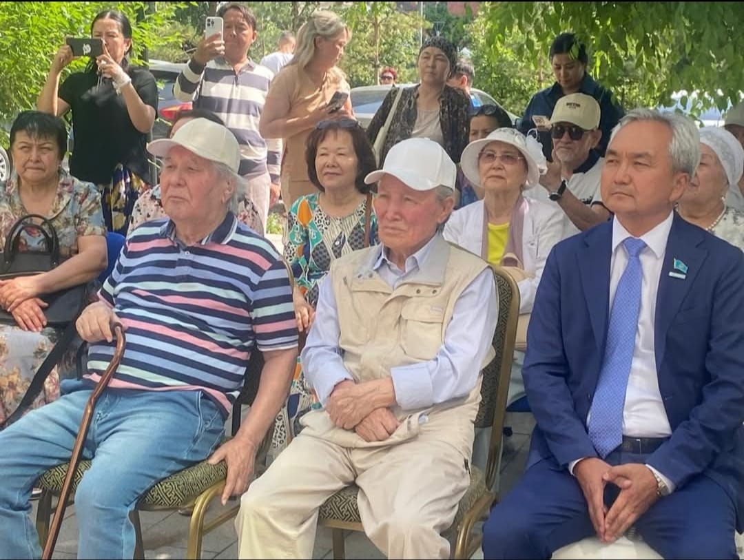 қонысбай