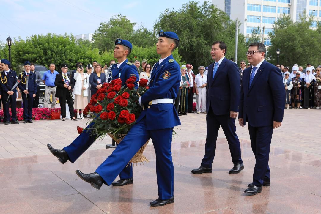 Ақтөбеде Әлия Молдағұлованы еске алу рәсімі өтті