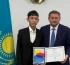 Саясат Нұрбек ҰБТ-да 140 балл жинаған түлекті құттықтады