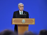 Президент полиция мен мемлекеттік қызметкерлерді құттықтады