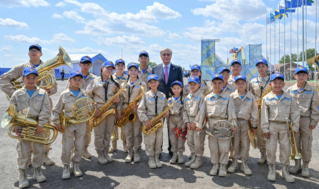 айбын