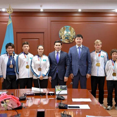 Ербол Мырзабосынов ұлттық құрама спортшыларын марапаттады