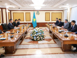 Премьер-министр жапон губернаторымен кездесті
