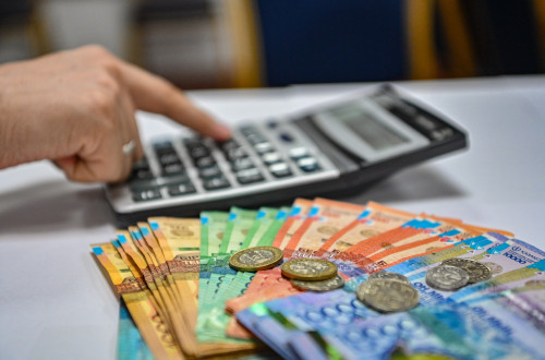 Жұмысынан айырылған 244 мыңнан астам адам әлеуметтік төлем алған