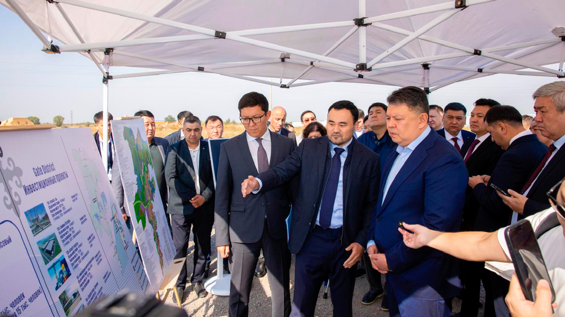 «Alatau City» жобасын жүзеге асыру барысымен танысты