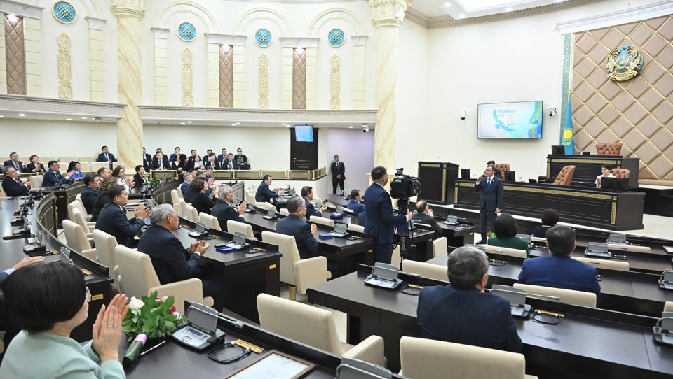 Сенаттағы салтанатты рәсім