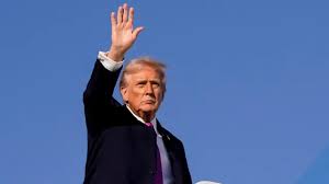 АҚШ-та Дональд Трамптың  танымалдығы рекордтық деңгейге дейін төмендеді