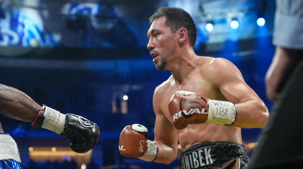 Жәнібек Әлімханұлы 3 белбеу үшін қашан жекпе-жек өткізетіні белгілі болды