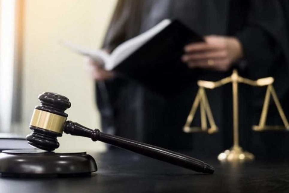 Атырауда сот орындаушысы күдікке ілінді