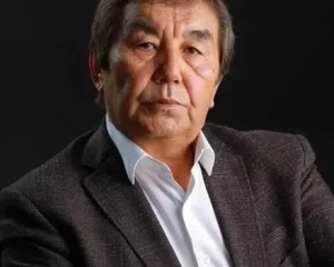 Шығармашылық зертхана: Ғалым Жайлыбай өлеңді қалай жазады?