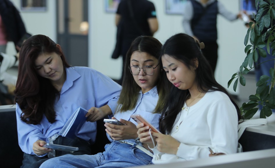 Елімізге өз ісінің шеберлері керек