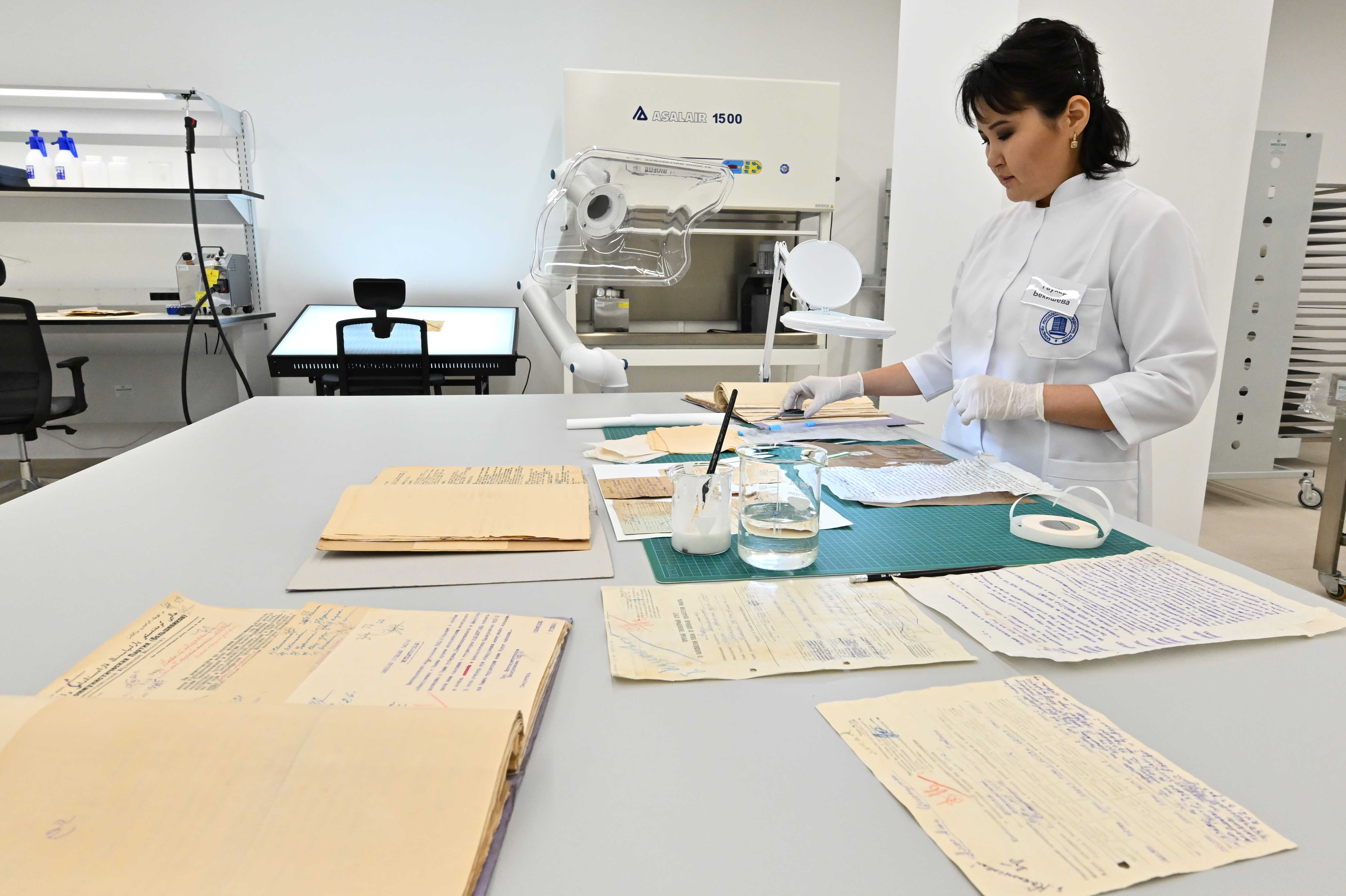 Көне құжаттағы уақыт табы