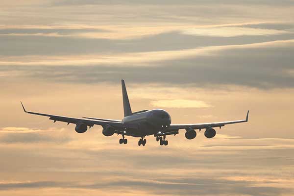 Әйгілі әуе компаниясы бортта гаджет пайдалануға тыйым салды