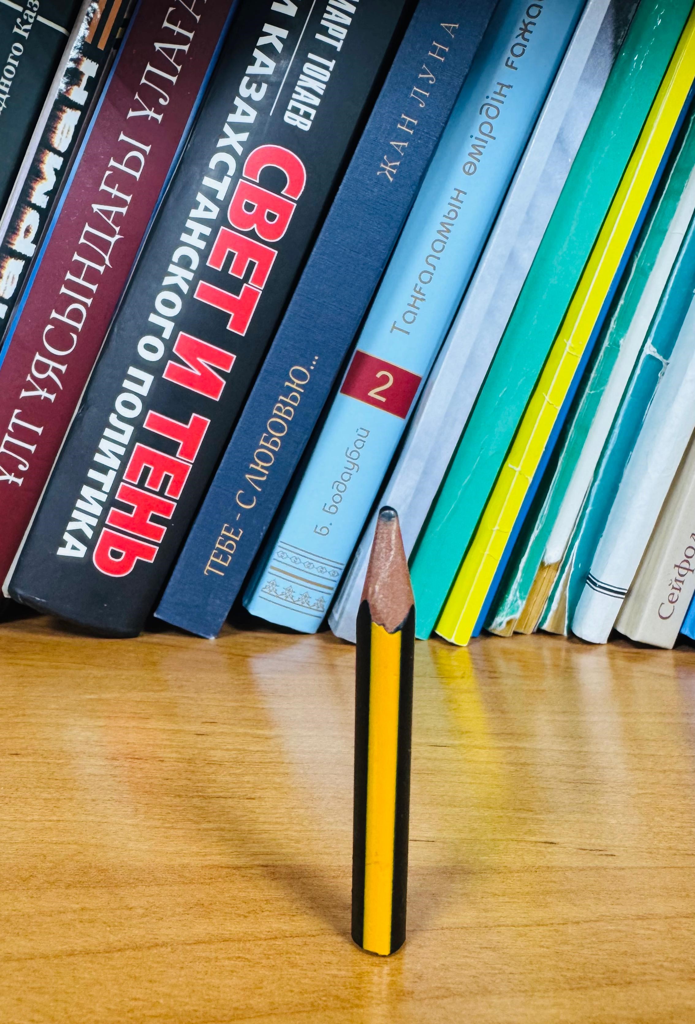 Қадыр ақынның қарындашы