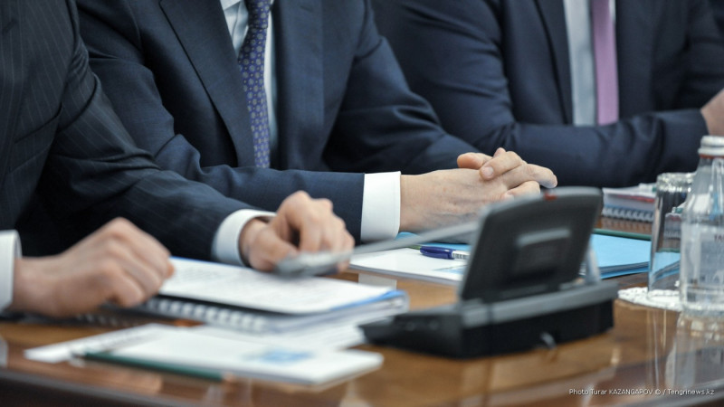 Елдегі ең жас шенеуніктер кімдер?