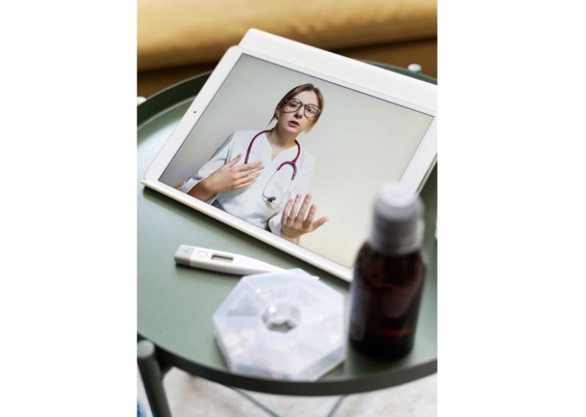 Биыл медициналық көмекті онлайн форматта қанша адам алды?